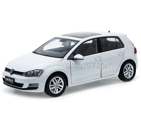 Miniatura VW Golf MK7